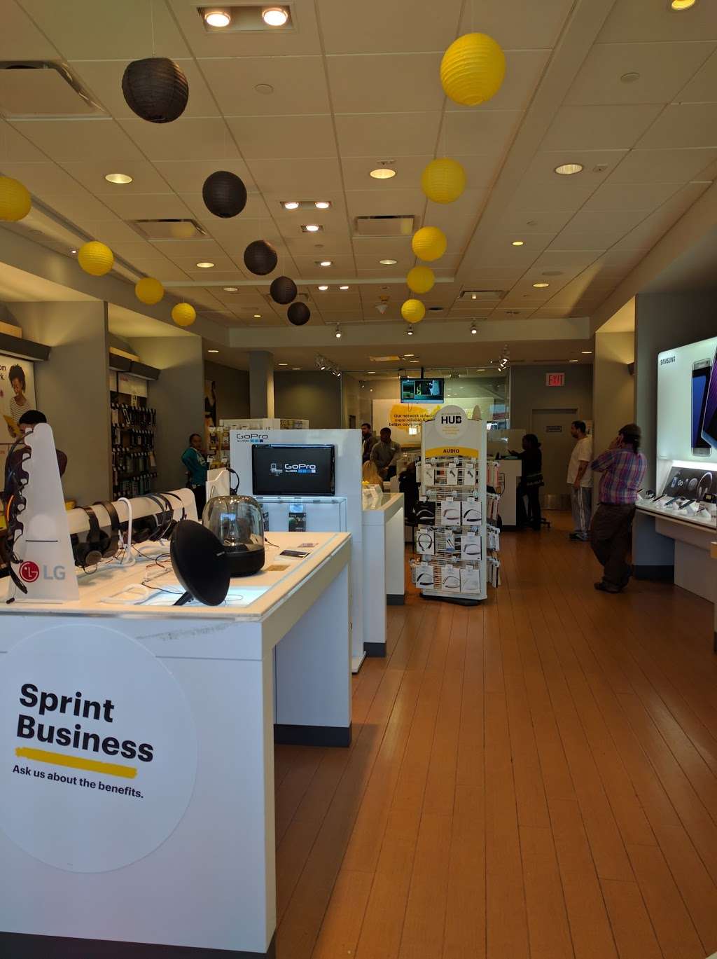 Sprint Store | 2350 Central Park Ave, Yonkers, NY 10710 | Phone: (914) 961-6457