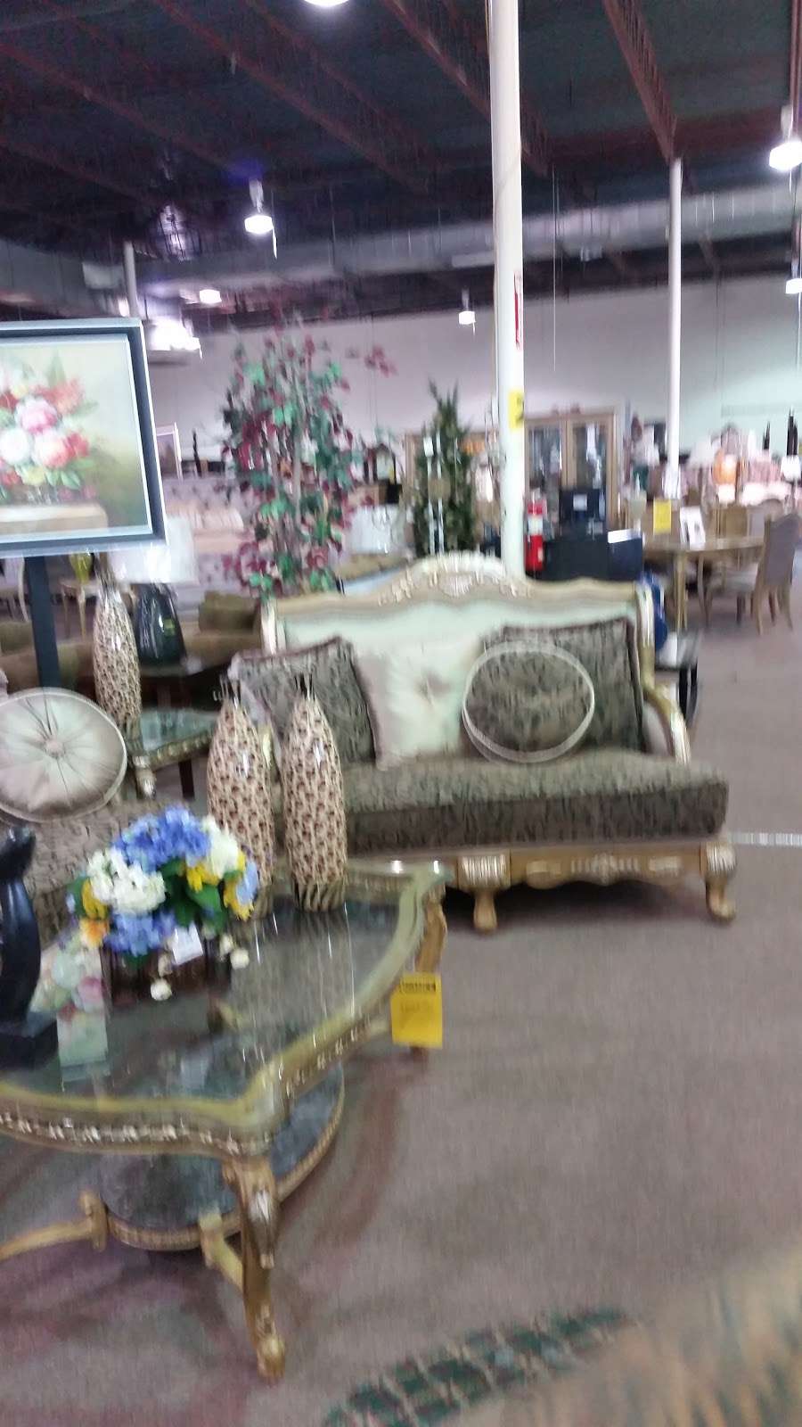 Regency Furniture | 13191 Gordon Blvd, Woodbridge, VA 22191, USA | Phone: (703) 492-6434