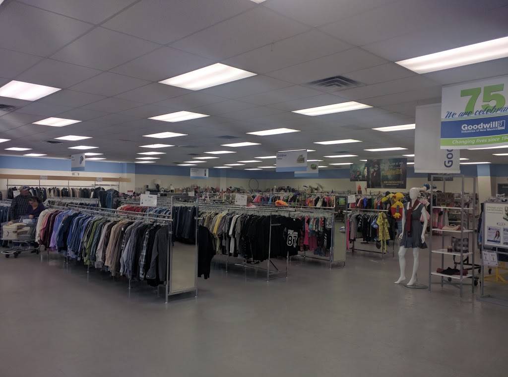 Goodwill Industries of New Mexico - Coors at Paseo | 6636 Caminito Coors NW, Albuquerque, NM 87120, USA | Phone: (505) 899-9790