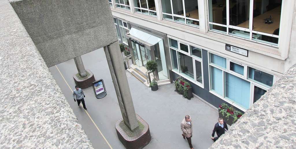 BE Offices Barbican | Business Centres London & UK | CentralPoint, 45 Beech St, London EC2Y 8AD, UK | Phone: 0800 917 4444