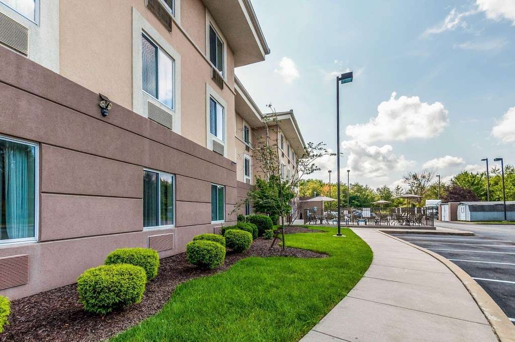 Sleep Inn & Suites | 1784 N Dupont Hwy, Dover, DE 19901, USA | Phone: (302) 735-7770