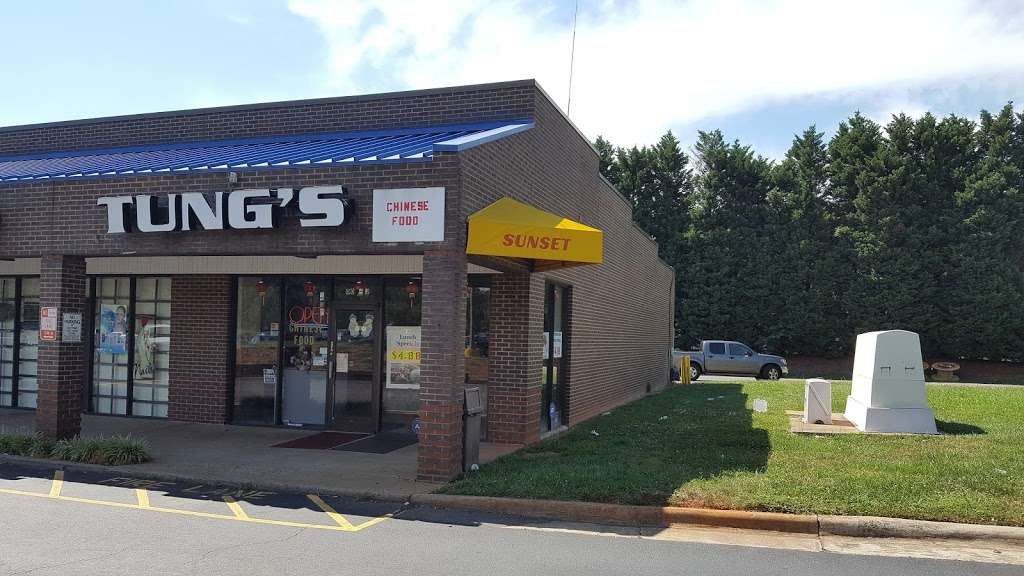 Tungs Chinese Restaurant | 4005 Sunset Rd # 119, Charlotte, NC 28216, USA | Phone: (704) 392-8168
