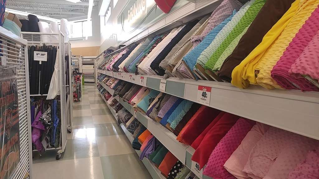 JOANN Fabrics and Crafts | 3310 Shoppers Dr, McHenry, IL 60050 | Phone: (815) 385-0870