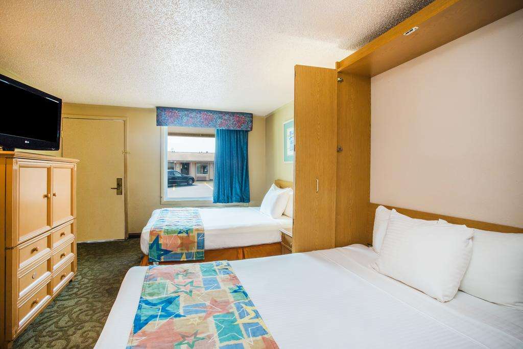 Knights Inn Maingate Kissimmee Orlando | 7475 W US-192, Kissimmee, FL 34747, USA | Phone: (407) 396-4200