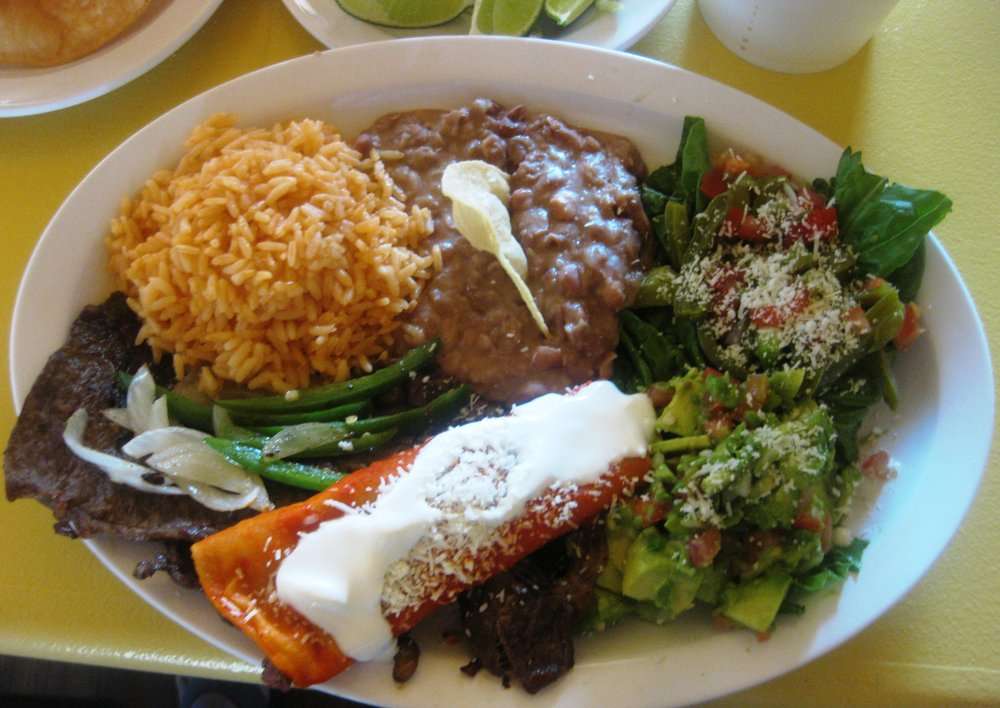 La Cenaduria | 1519 S. Garfield Ave., Los Angeles, CA 90022, USA | Phone: (323) 727-7827