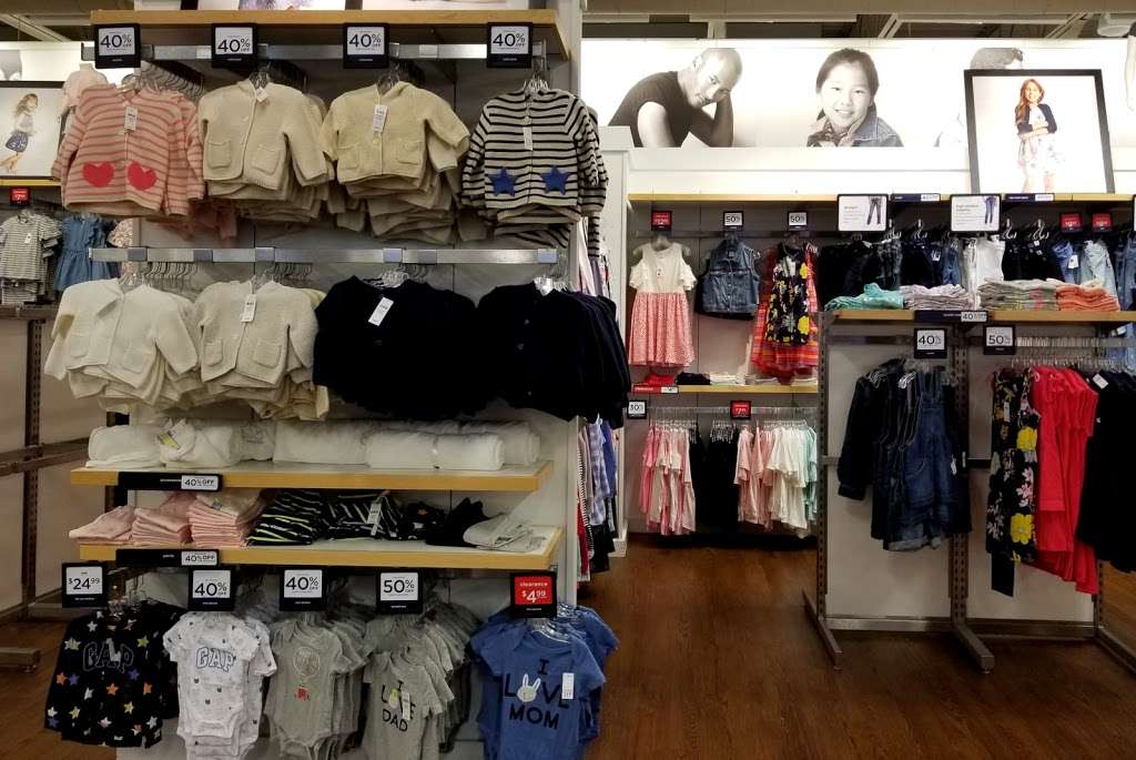 Gap Outlet | 5885 Gulf Fwy, Texas City, TX 77592, USA | Phone: (281) 337-1360