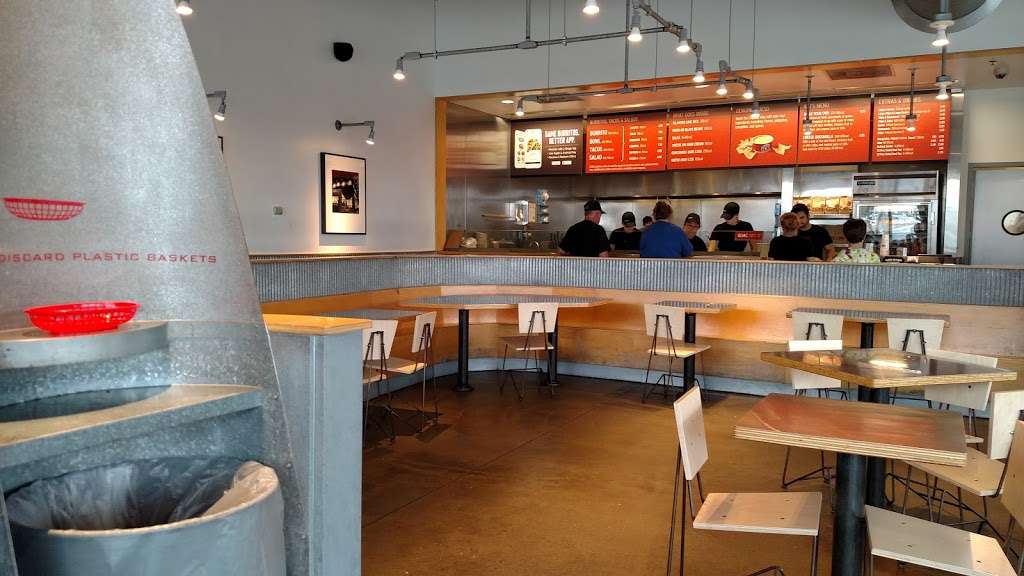 Chipotle Mexican Grill | 8700 N Flintlock Rd, Kansas City, MO 64157 | Phone: (816) 415-2801