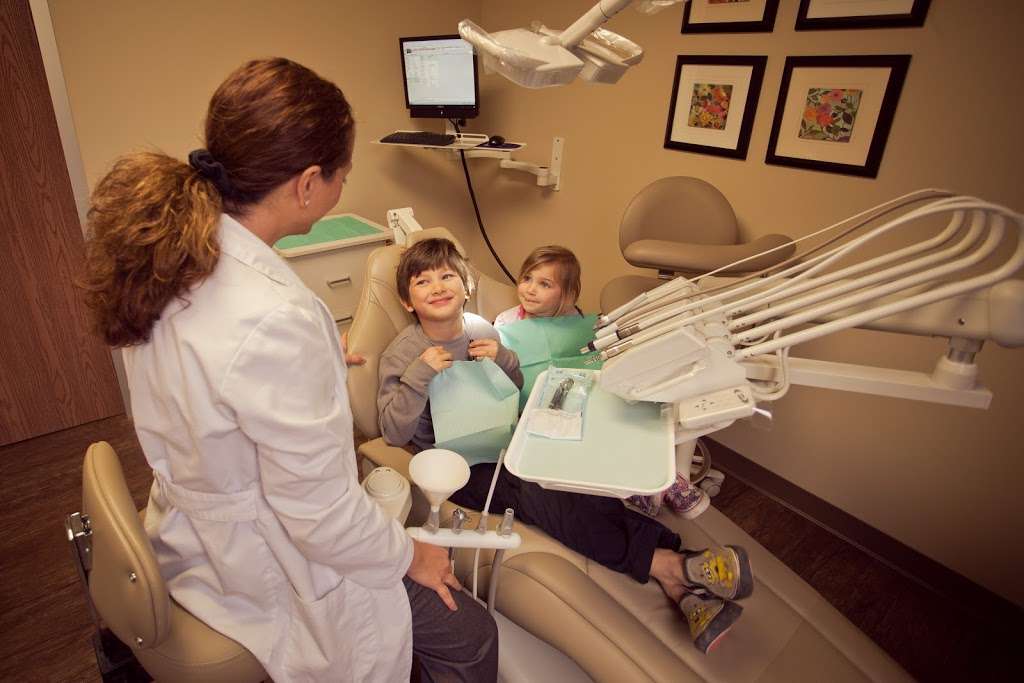 Josie Dovidio DDS & Sahar Yaftaly DMD | 2045 Royal Ave #109, Simi Valley, CA 93065, USA | Phone: (805) 522-9242