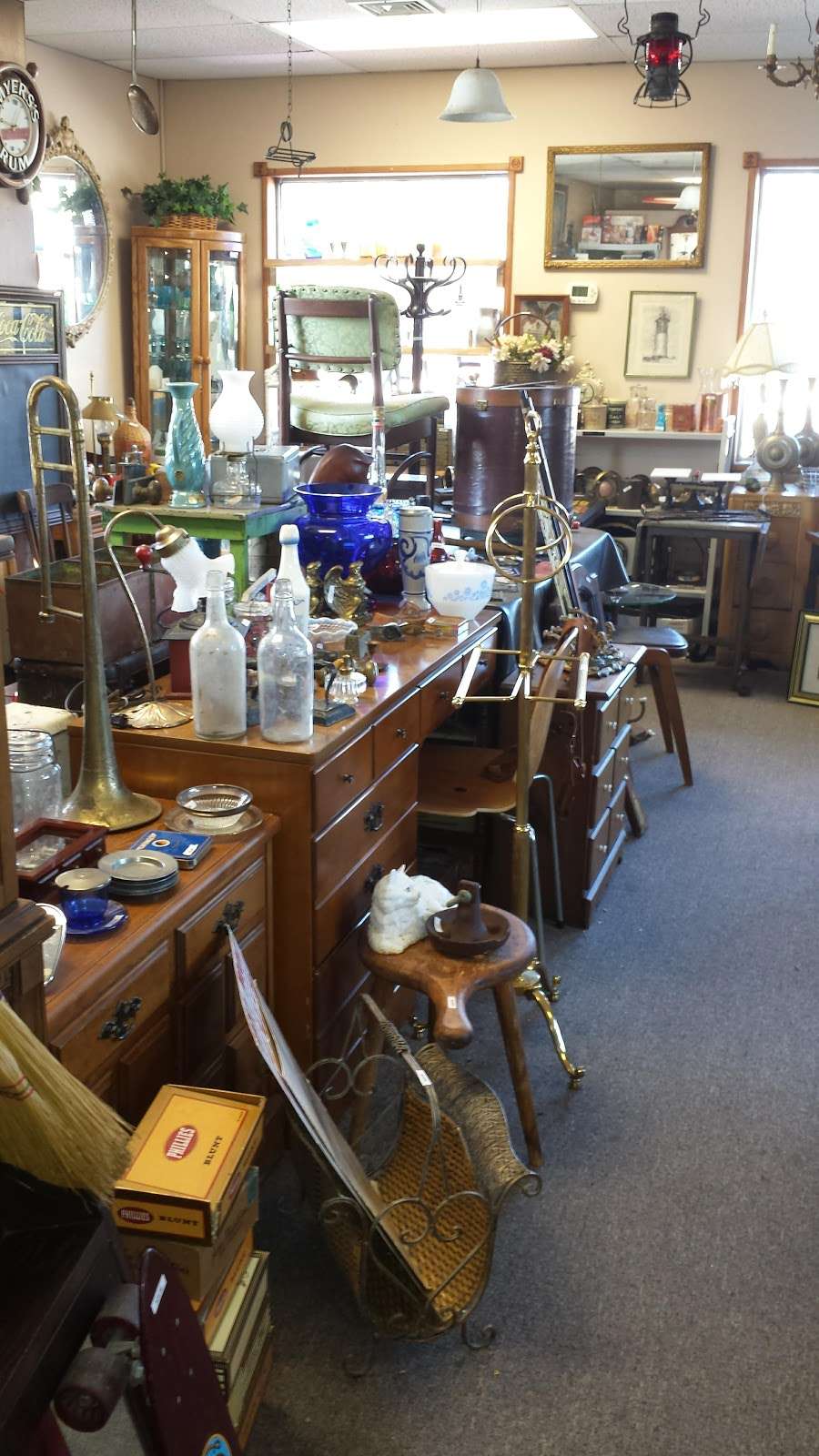 Garage Sale Store, Too | 212 Atlantic City Blvd, Beachwood, NJ 08722, USA | Phone: (908) 420-7367