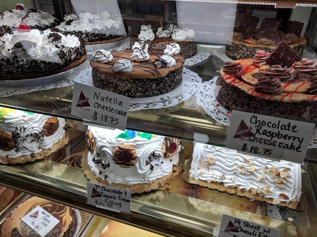 Alfonsos Pastry Shoppe | 4366 Amboy Rd, Staten Island, NY 10312, USA | Phone: (718) 984-8011