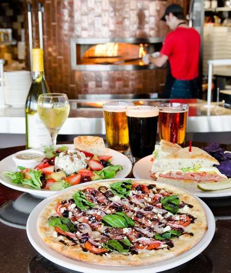 Brixx Wood Fired Pizza - Woodbridge | 4095, 14900 Potomac Town Pl, Woodbridge, VA 22191, USA | Phone: (703) 878-3152