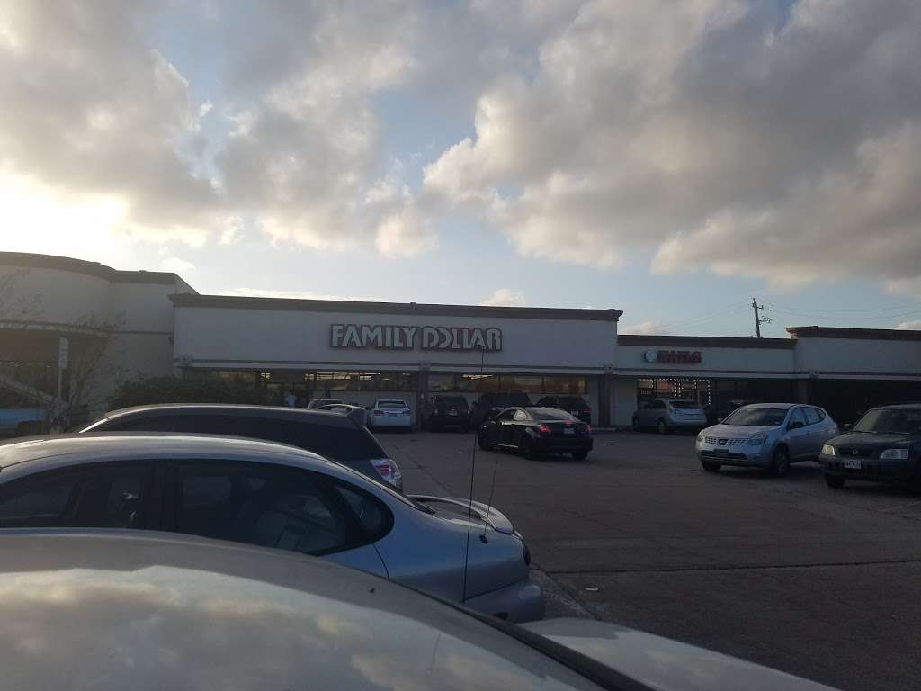 Family Dollar | 2190 Texas Pkwy, Missouri City, TX 77489, USA | Phone: (281) 499-2440