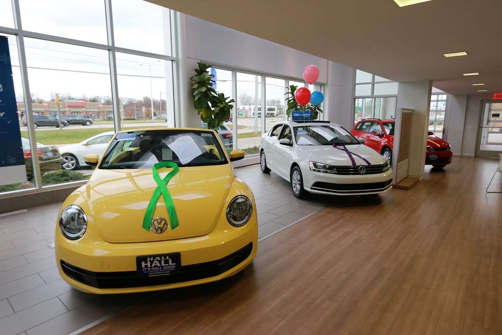 Hall Volkswagen | 19809 W Bluemound Rd, Brookfield, WI 53045, USA | Phone: (262) 782-5300