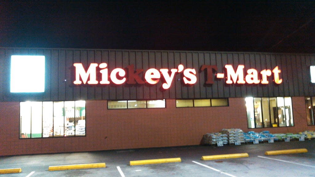 Mickeys T-Mart | 748 S Harrison St, Shelbyville, IN 46176, USA | Phone: (317) 398-4110