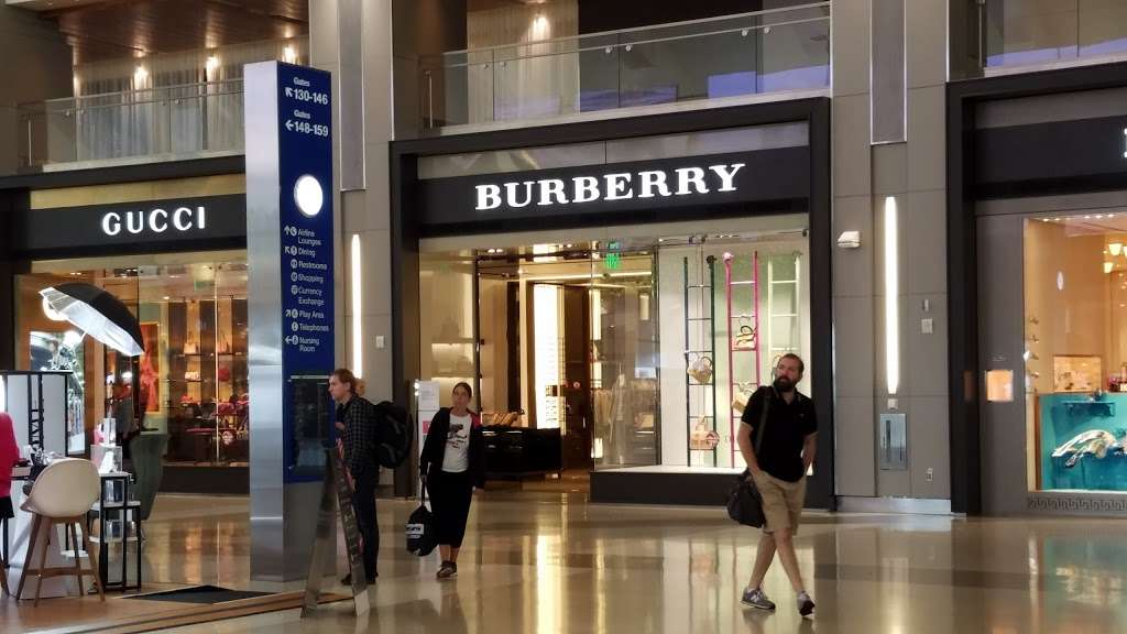 Burberry | 380 World Way, Los Angeles, CA 90045, USA | Phone: (310) 348-2785