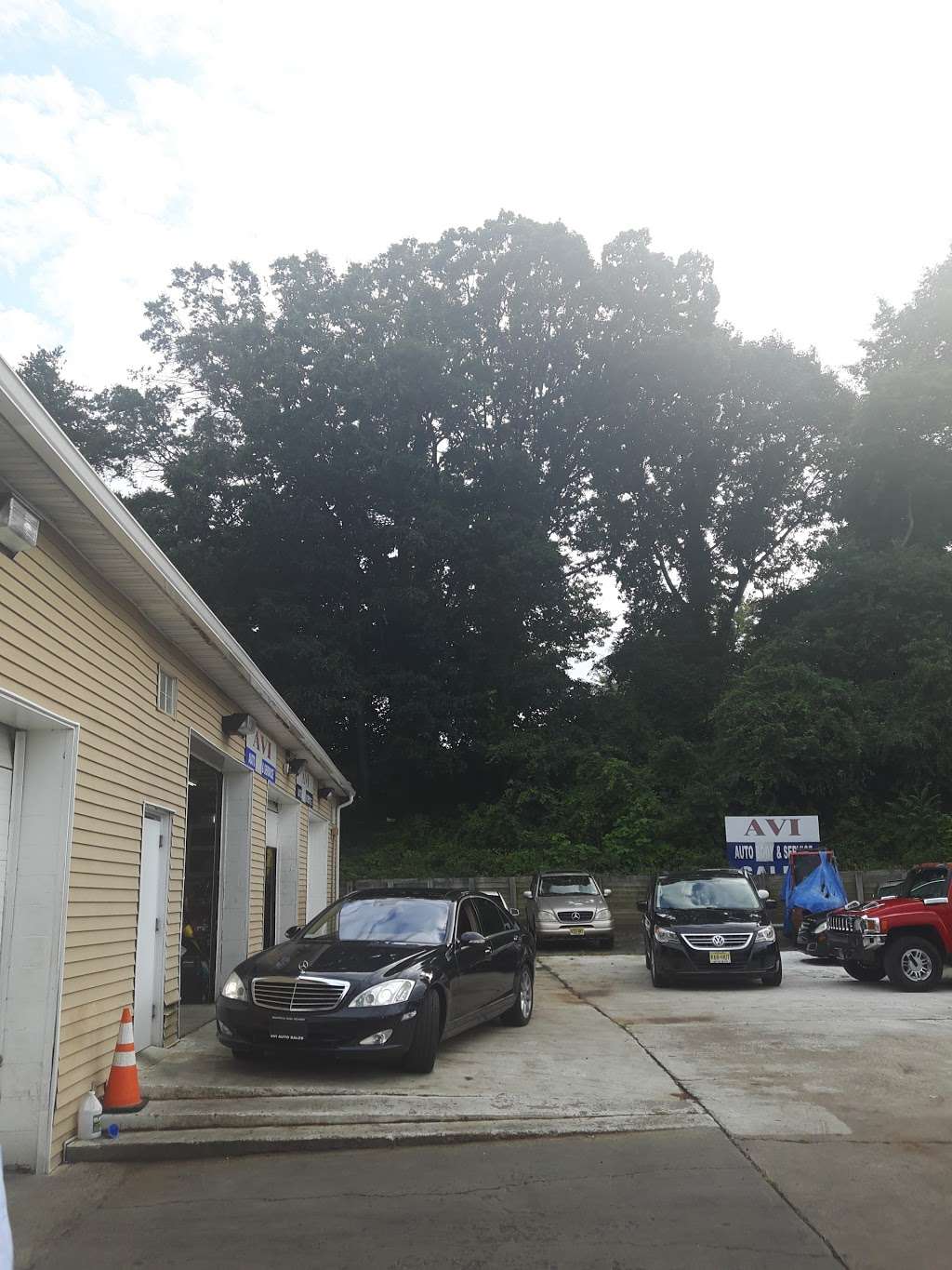 Avi Auto Sales Inc 430 N White Horse Pike Magnolia Nj 08049 Usa