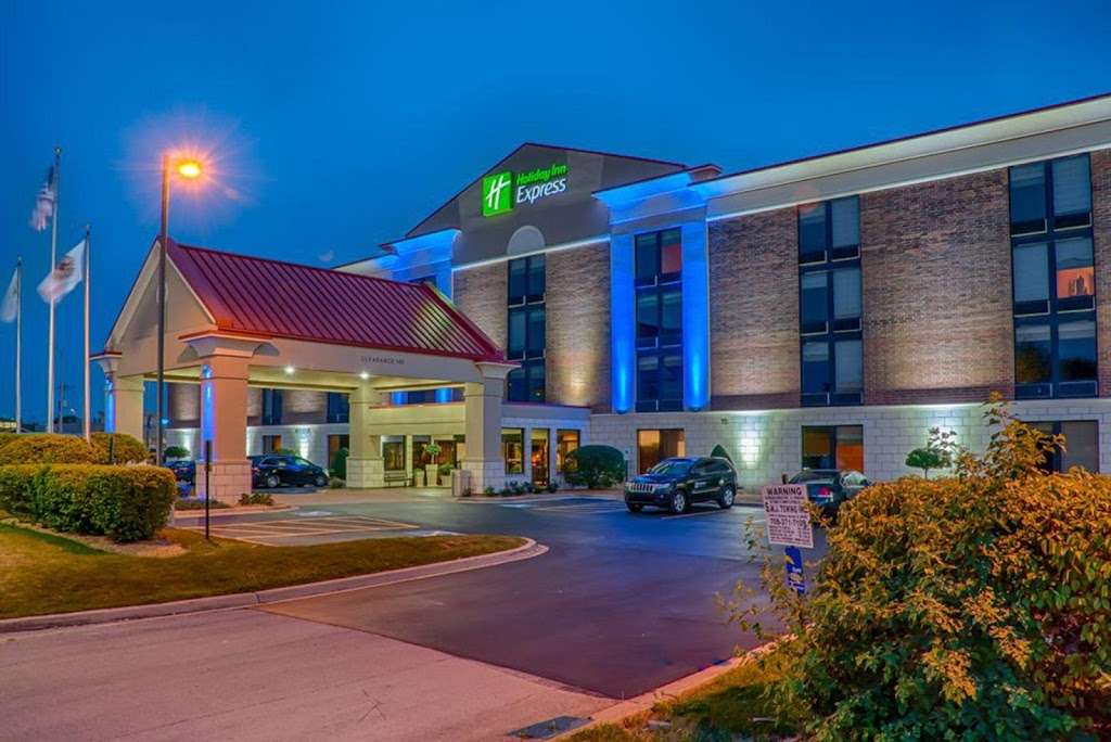 Holiday Inn Express Crestwood | 13330 S Cicero Ave, Crestwood, IL 60418, USA | Phone: (708) 597-3330