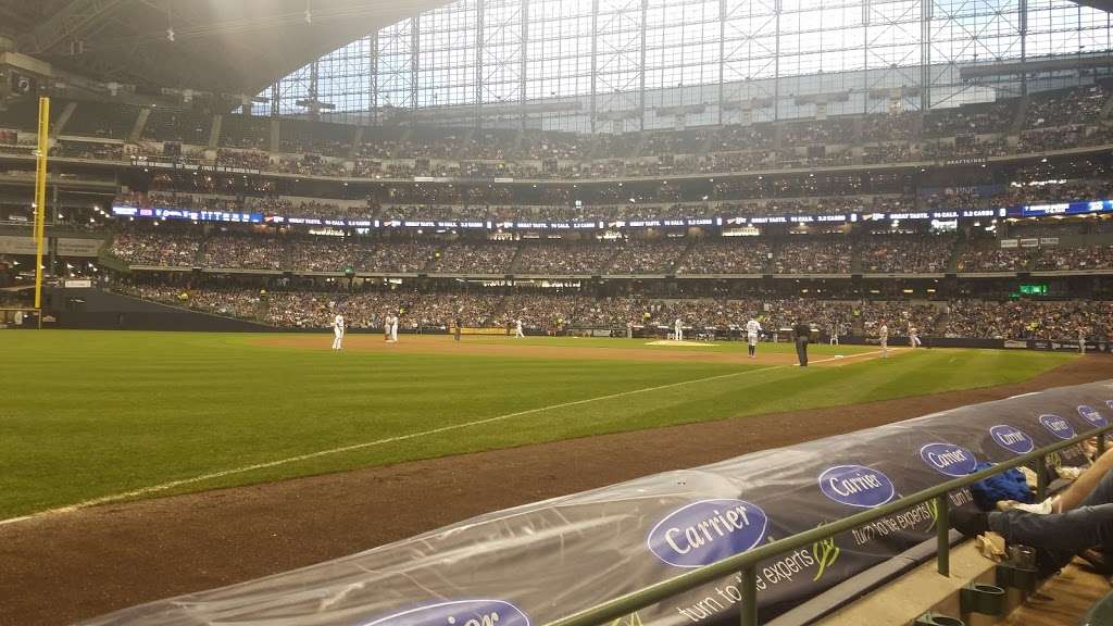 Miller Park | 1 Brewers Way, Milwaukee, WI 53214, USA | Phone: (414) 902-4452