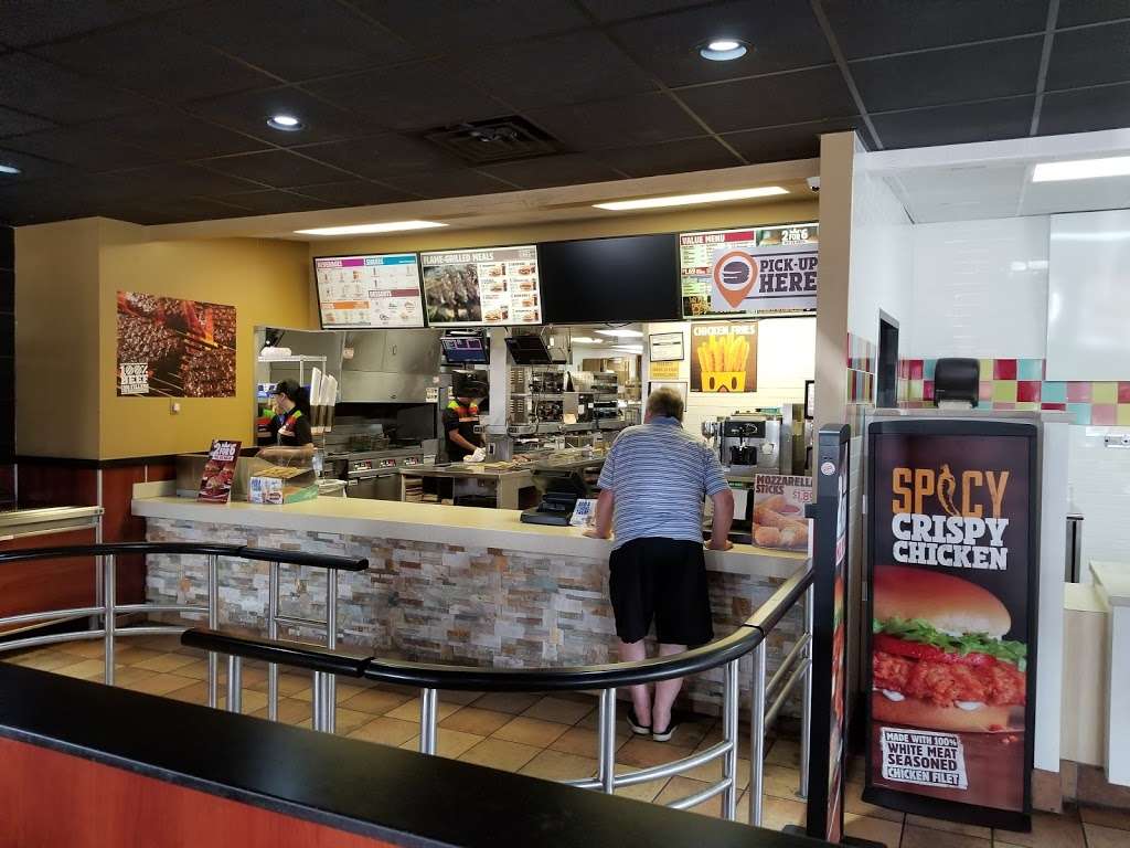 Burger King | 349 N County Line Rd, Jackson, NJ 08527, USA | Phone: (732) 833-1800