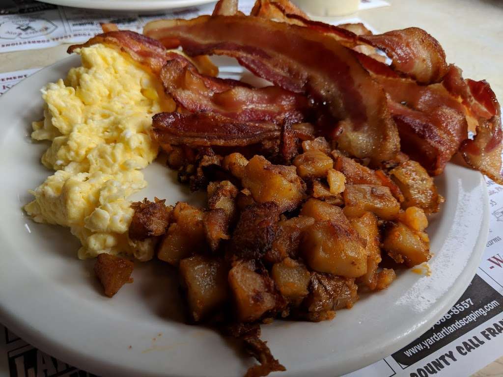 Hawley Diner | 302 Main Ave, Hawley, PA 18428, USA | Phone: (570) 226-0523