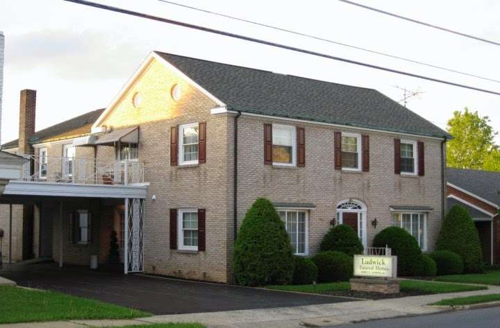 Ludwick Funeral Homes, Inc. | 25 E Weis St, Topton, PA 19562, USA | Phone: (610) 682-2434