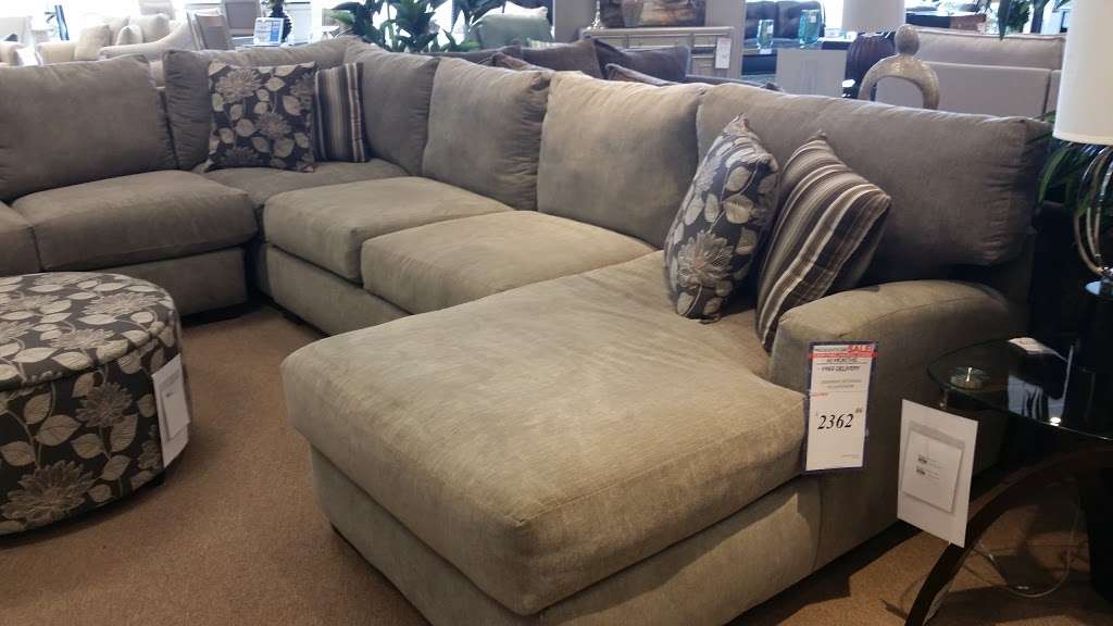 Value City Furniture | 1900 NJ-70, Lakewood, NJ 08701, USA | Phone: (732) 262-2200