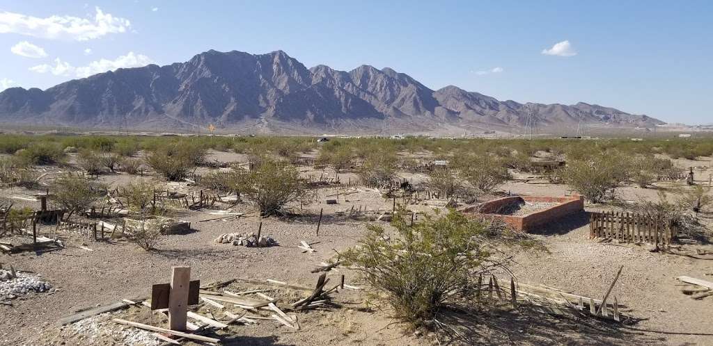 Unofficial Pet Cemetery | Boulder City, NV 89005, USA