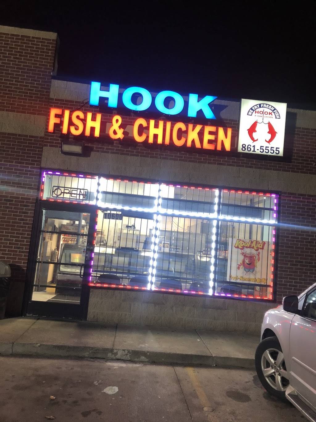 Hook Fish & Chicken | 10600 W Seven Mile Rd, Detroit, MI 48221 | Phone: (313) 861-5555