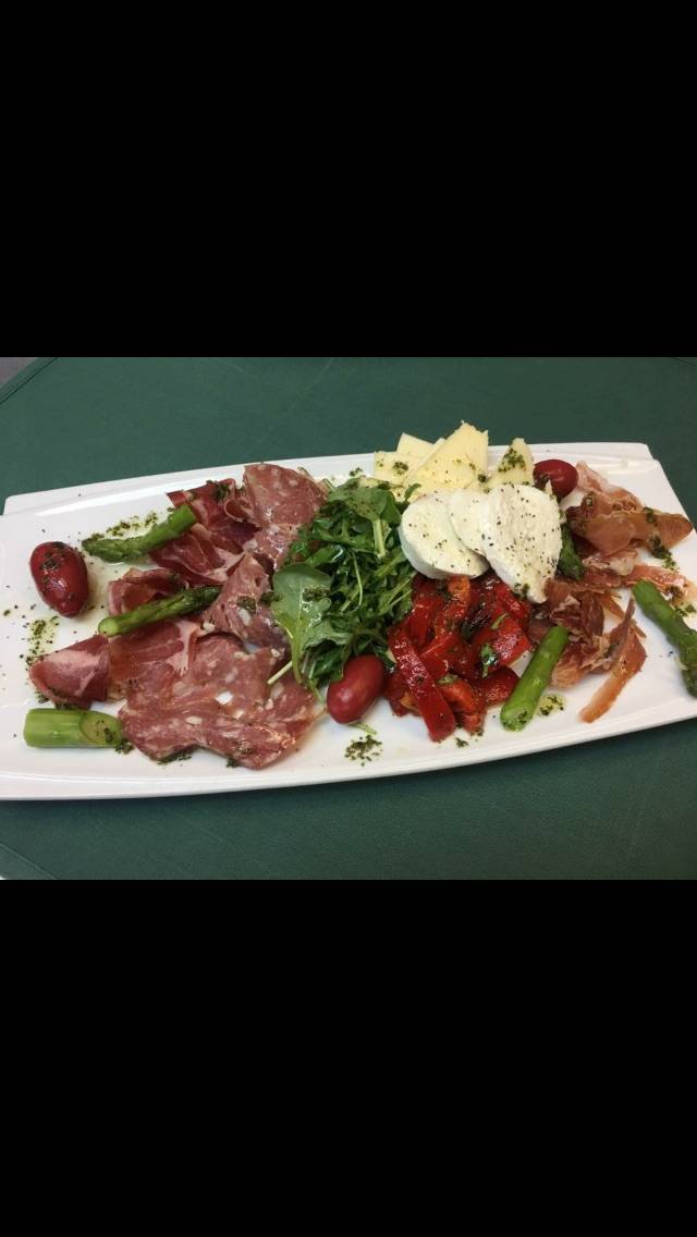 Stephanies Too Trattoria | 50 S Rte 73, Hammonton, NJ 08037, USA | Phone: (609) 561-7900