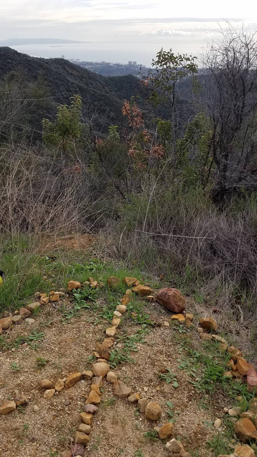 Peace symbol | Rogers Rd Trail, Pacific Palisades, CA 90272, USA