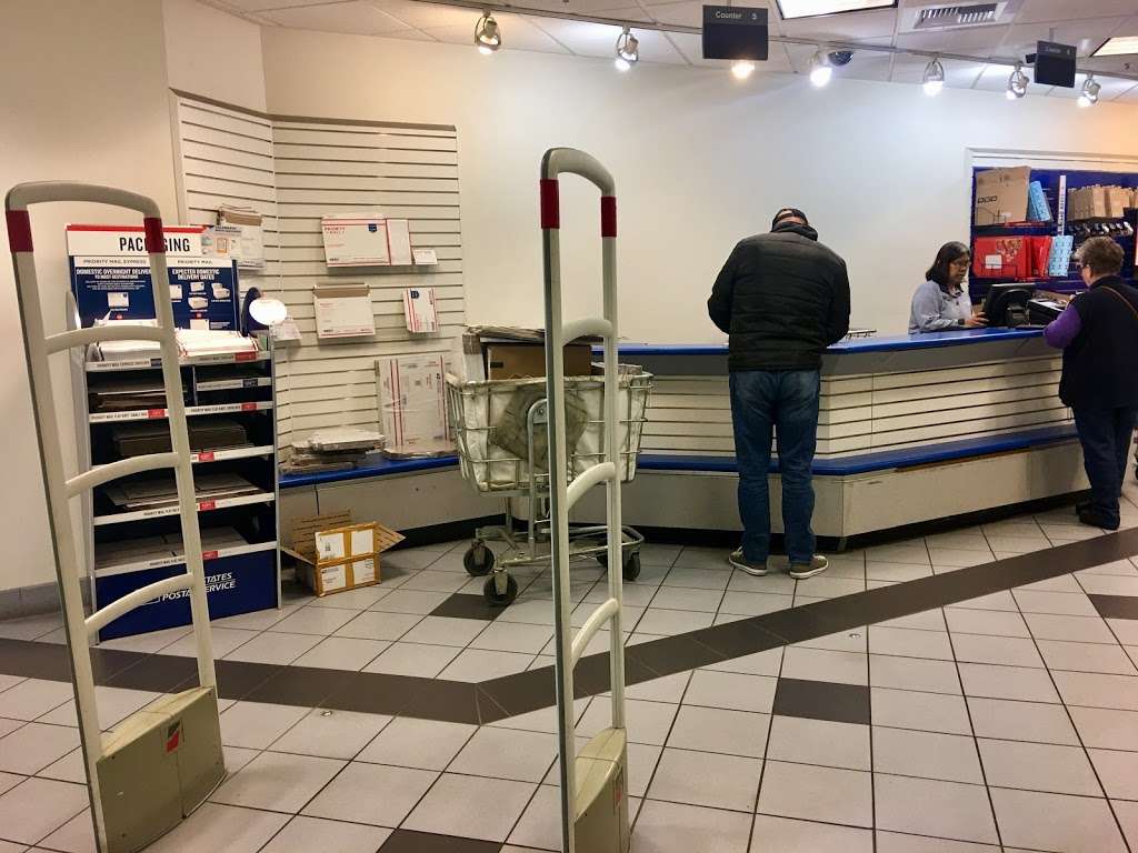 United States Postal Service | 3055 St Rose Pkwy, Henderson, NV 89052, USA | Phone: (800) 275-8777