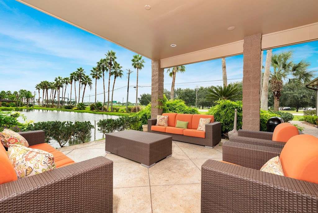 South Shore Lakes Apartments | 3850 Fm 518 Rd E, League City, TX 77573, USA | Phone: (281) 532-5256