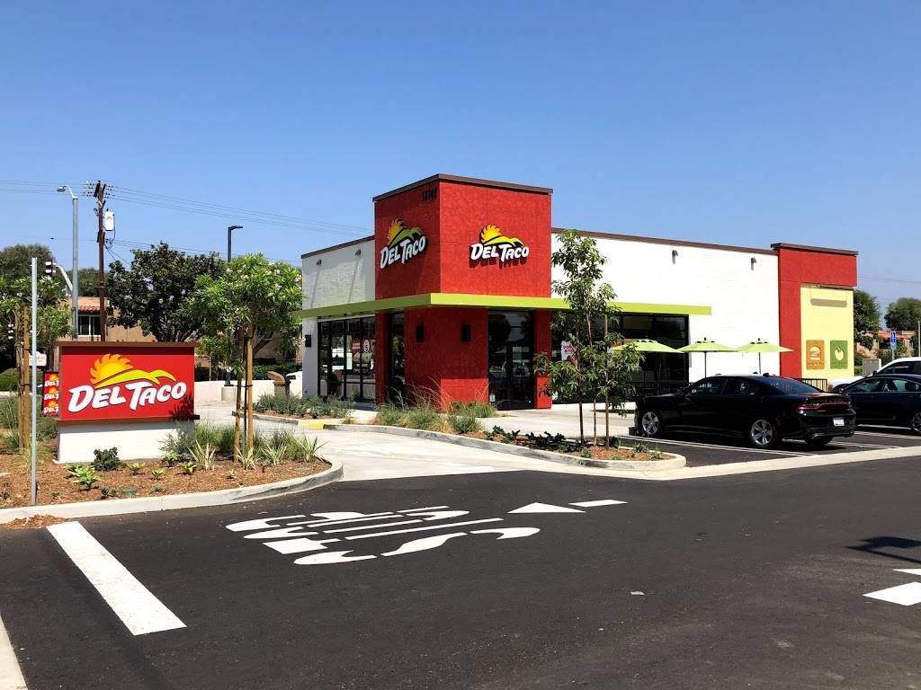Del Taco - meal takeaway  | Photo 1 of 10 | Address: 13742 Red Hill Ave, Tustin, CA 92780, USA | Phone: (714) 544-1018