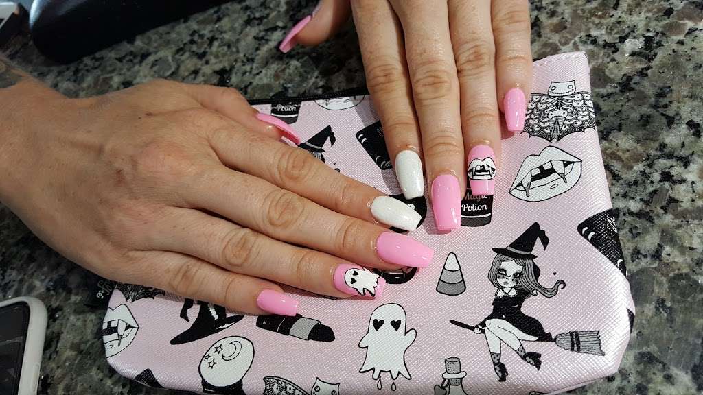 Paris Nails & Spa | 2682 Pearland Pkwy, Pearland, TX 77581 | Phone: (281) 485-3333