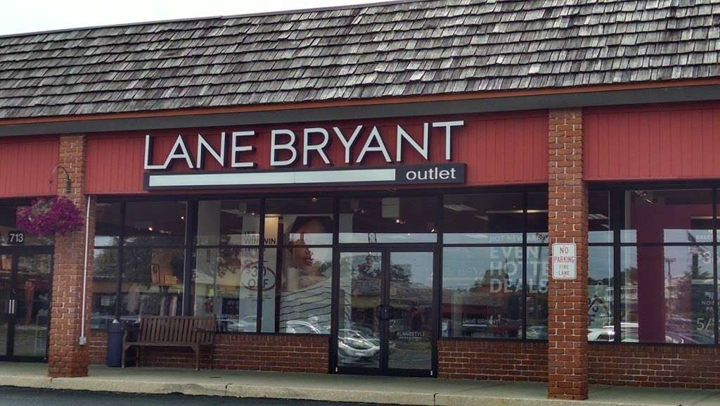 Lane Bryant Outlet | 35 S Willowdale Dr, Lancaster, PA 17602, USA | Phone: (717) 553-7023