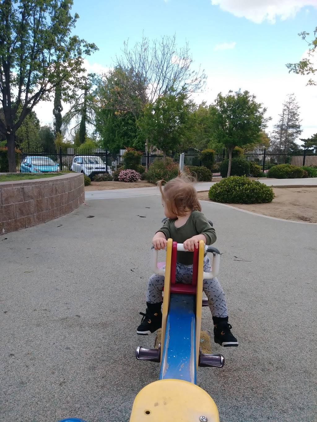 Trolley Creek Park | 5100 E Huntington Ave, Fresno, CA 93727, USA | Phone: (559) 456-3292