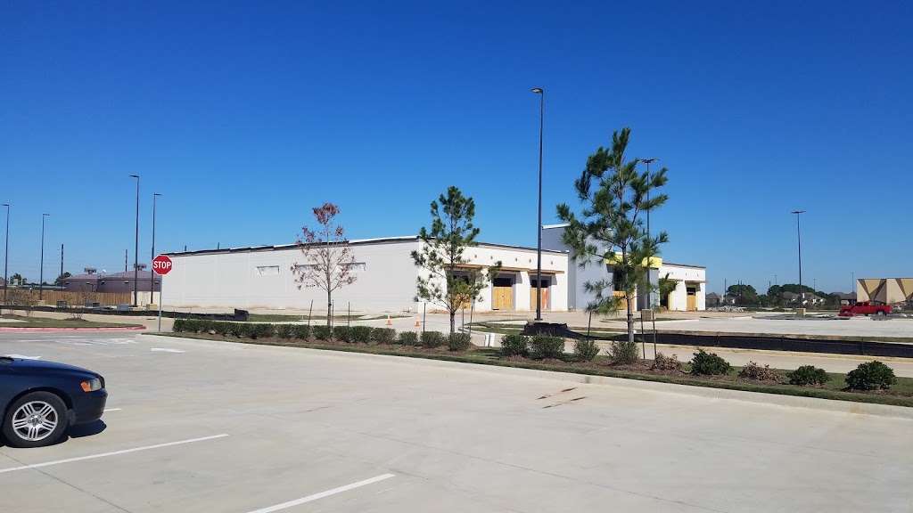 LA Fitness | 26750 Farm to Market 1093, Park Row, TX 77494