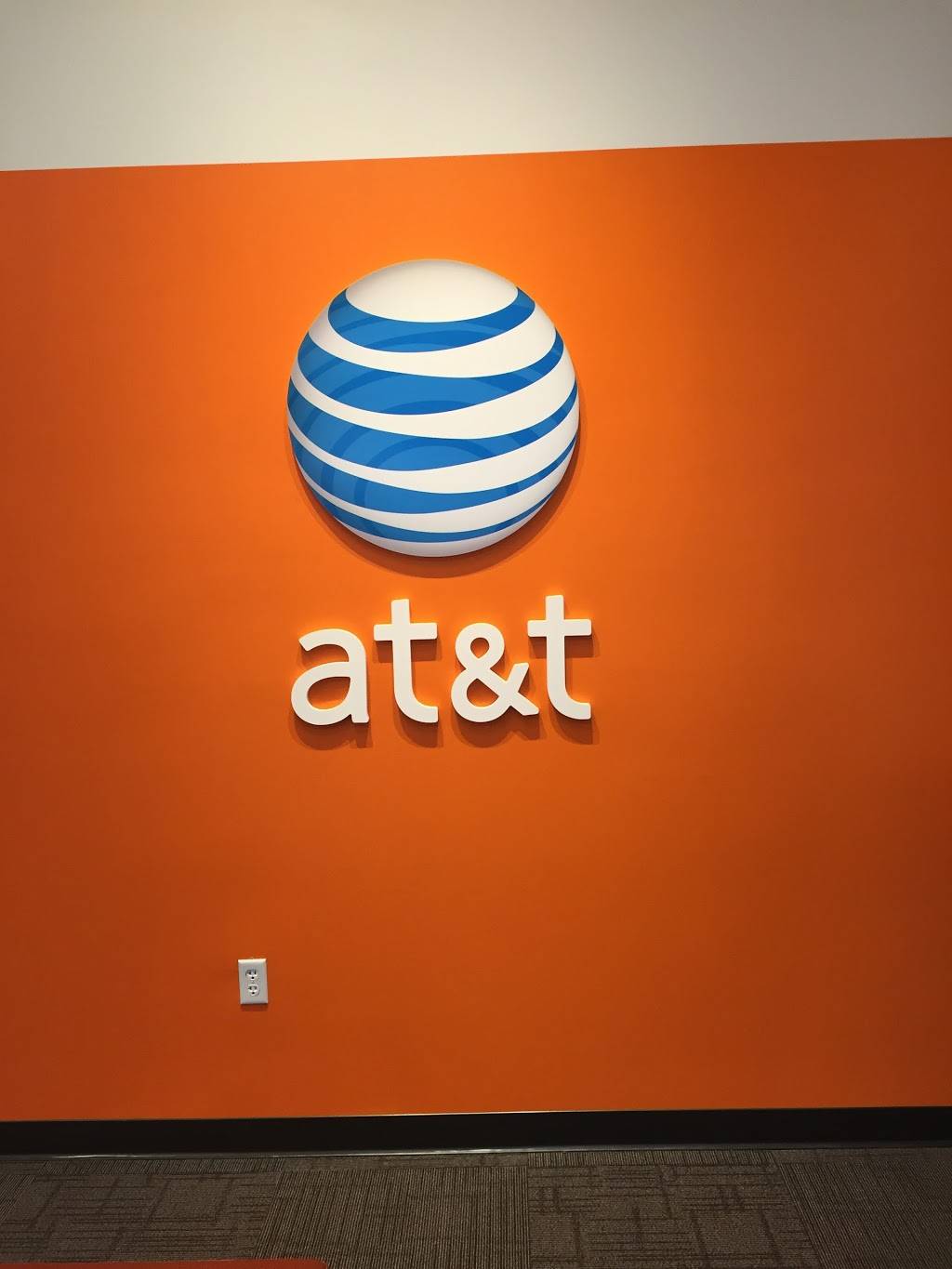 AT&T Store | 3201 Grand Ave, Coconut Grove, FL 33133 | Phone: (305) 446-6666