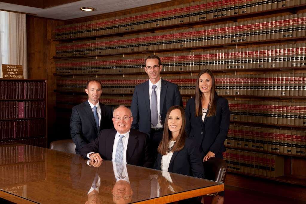 Cantlin Law Firm | 760 E Etna Rd, Ottawa, IL 61350, USA | Phone: (815) 433-4712