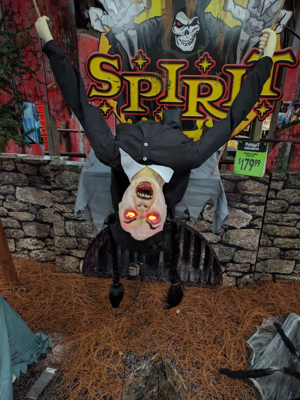 Spirit Halloween | 1255 NJ-33, Hamilton Township, NJ 08690, USA | Phone: (866) 586-0155