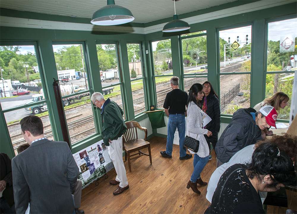 Erie Railroad Signal Tower | 3 Bohnert Pl #1503, Waldwick, NJ 07463, USA