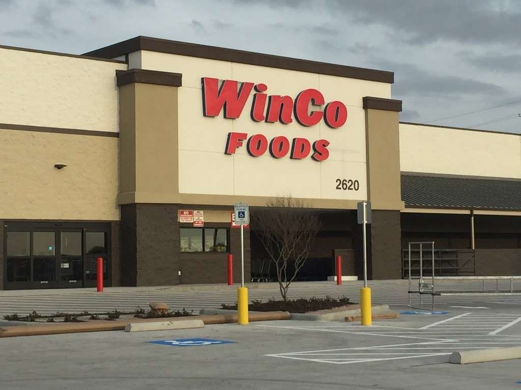 WinCo Foods | 2620 N Josey Ln, Carrollton, TX 75007, USA | Phone: (469) 701-6060