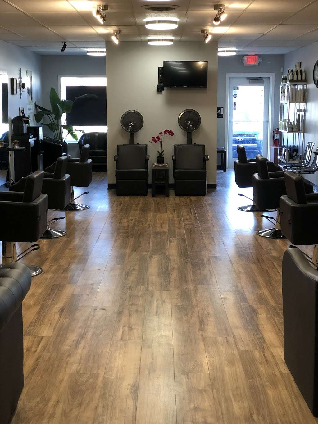 Hair Philosophy | 2034 Parker Ave, Holmes, PA 19043, USA | Phone: (610) 263-4399