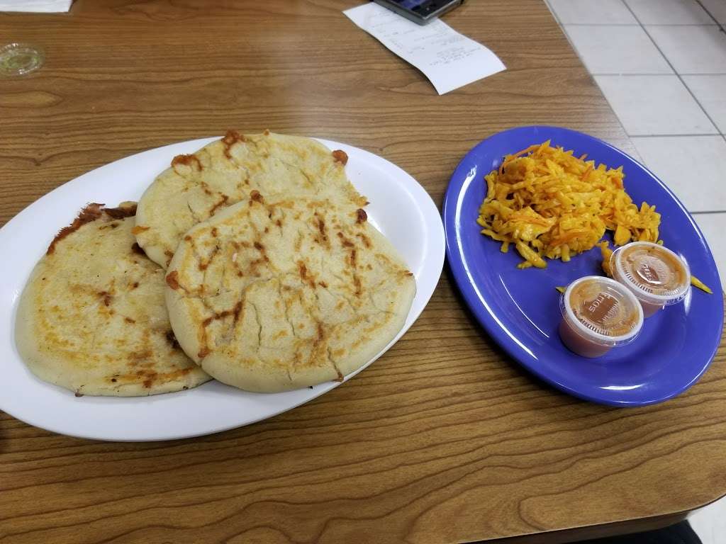 La Flor De Puebla | 10470 Dumfries Rd, Manassas, VA 20112, USA | Phone: (703) 257-2054