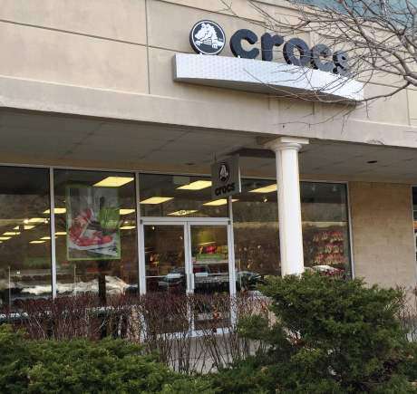 Crocs | 1000 Crossing Outlet Sq g10, Tannersville, PA 18372 | Phone: (570) 629-1399