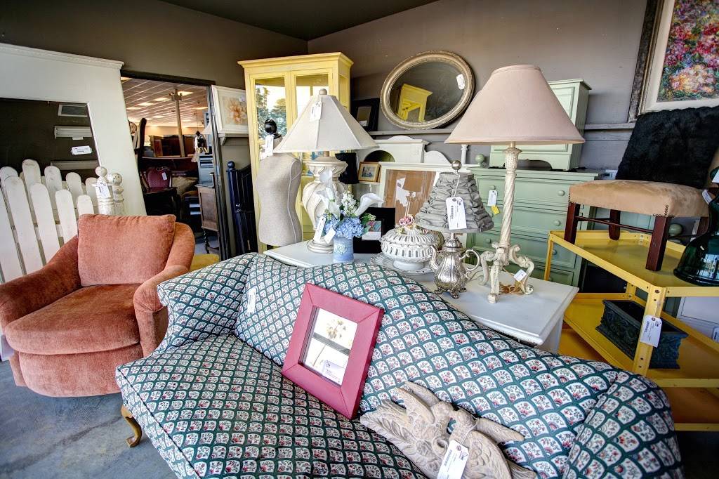 Home Consignment Center - Laguna Niguel | 27350 Alicia Pkwy, Laguna Niguel, CA 92677 | Phone: (949) 448-8640