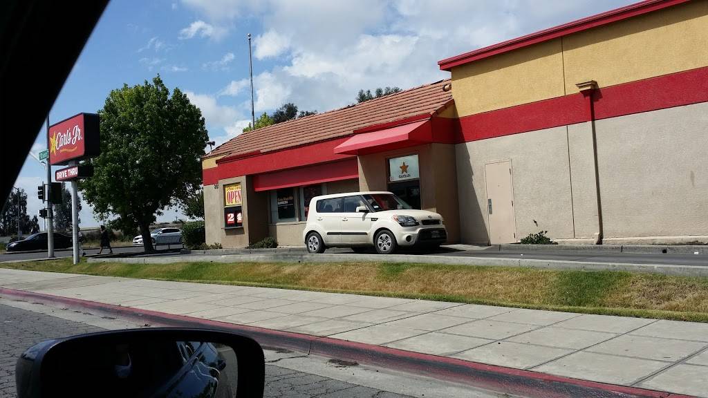 Carls Jr. | 2590 S East Ave, Fresno, CA 93706 | Phone: (559) 237-8113