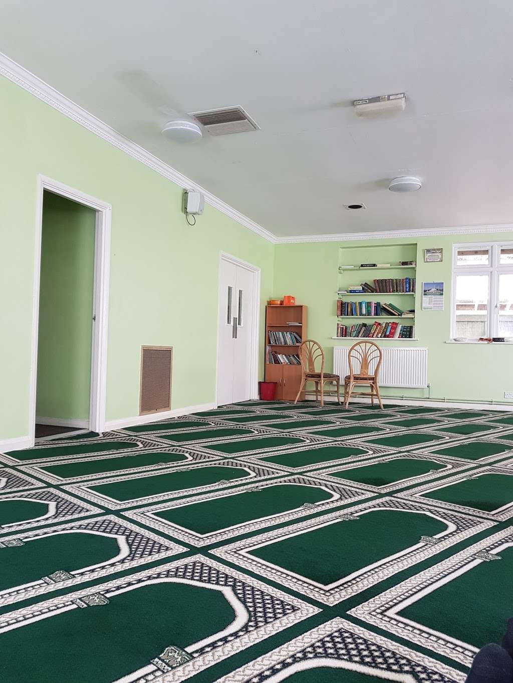 Nurani Cultural Centre | 105 High St, Orpington BR6 6BJ, UK | Phone: 01689 853982