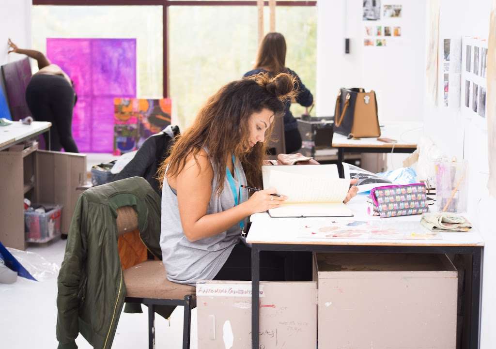 University of Hertfordshire - School of Creative Arts | Hatfield AL10 9AA, UK | Phone: 01707 284800