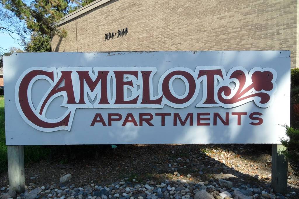 Camelot Apartments | 3134 Greenfield Rd, Royal Oak, MI 48073, USA | Phone: (248) 288-1544